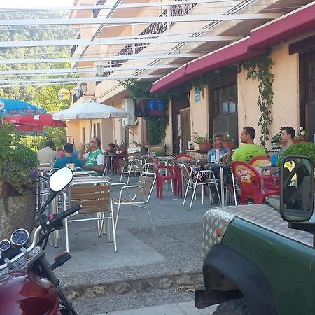 Hostal Restaurante Los Bronces Riópar Exterior foto